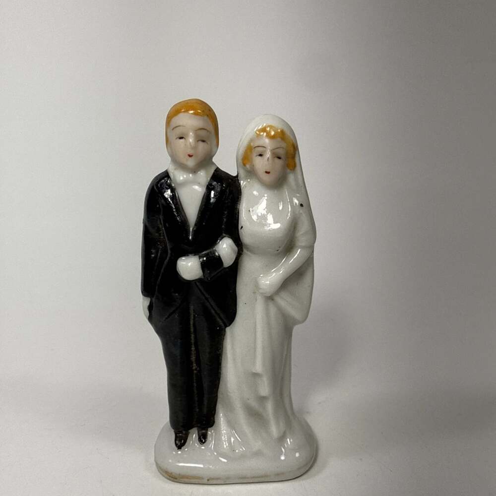 Vtg Porcelain Bride & Groom Cake Topper Occupied Japan 1940’s L2